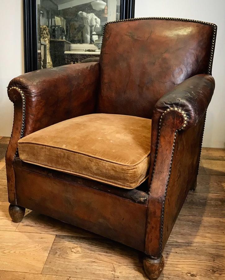 FRENCH VINTAGE LEATHER CLUB CHAIR