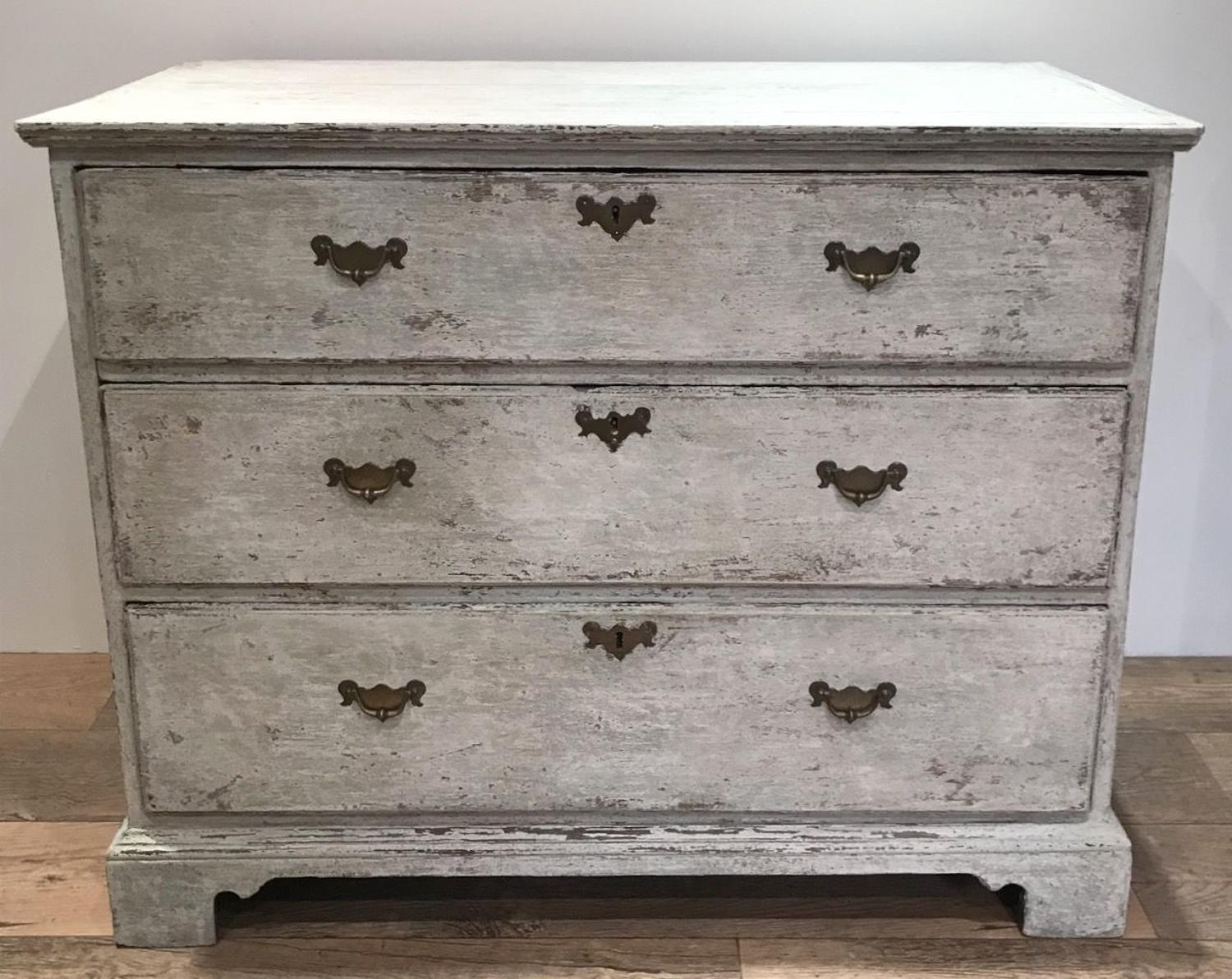 SCANDINAVIAN PAINTED CHEST OF DRAWERS