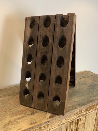 CHAMPAGNE RIDDLING RACK