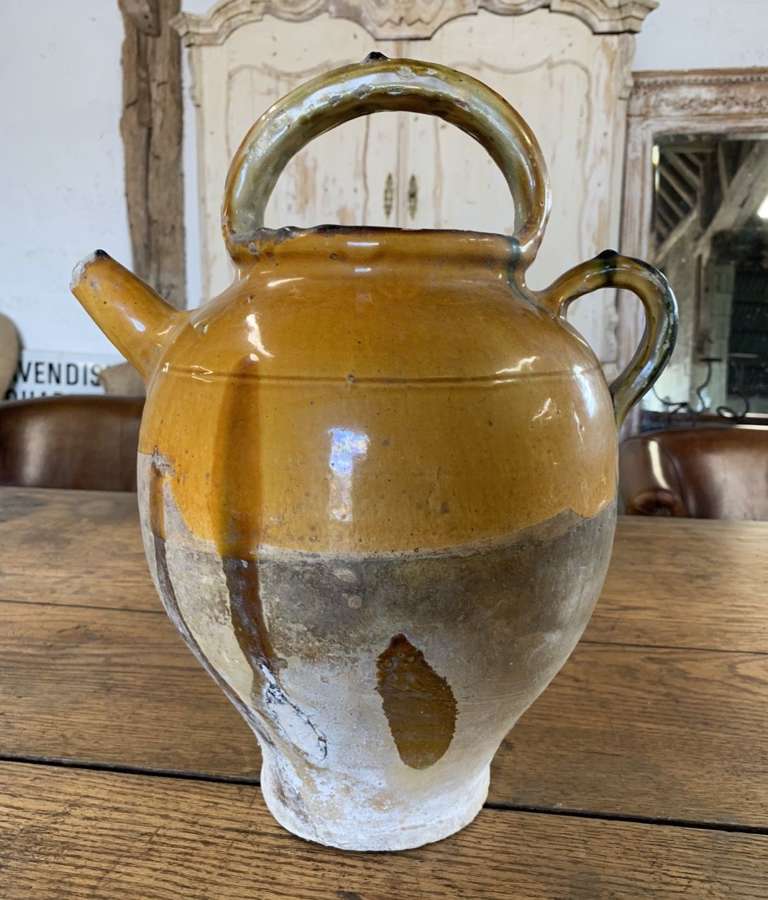 FRENCH CRUCHE POT