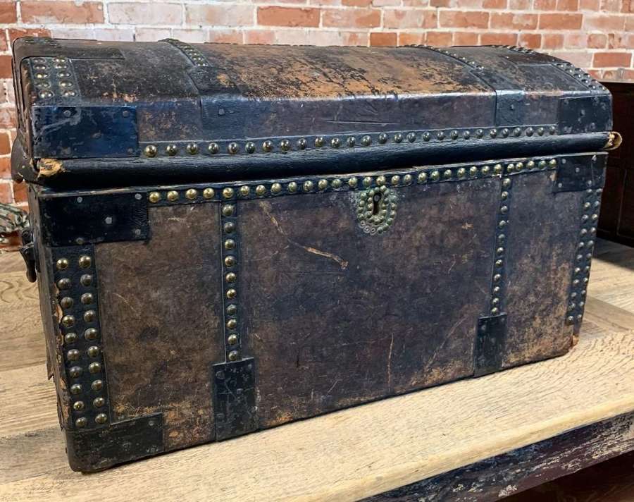 SMALL LEATHER TRUNK