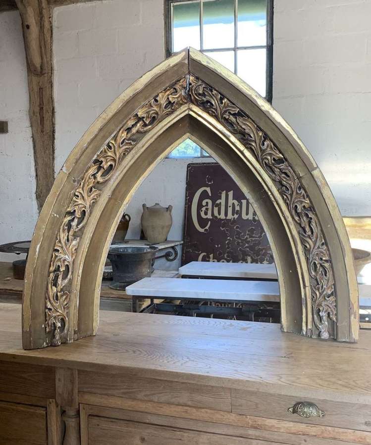 19TH CENTURY GOTHIC DOOR ARCH