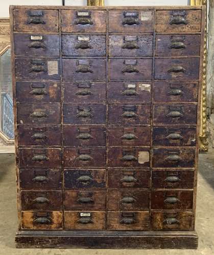 19TH CENTURY BANK OF DRAWERS