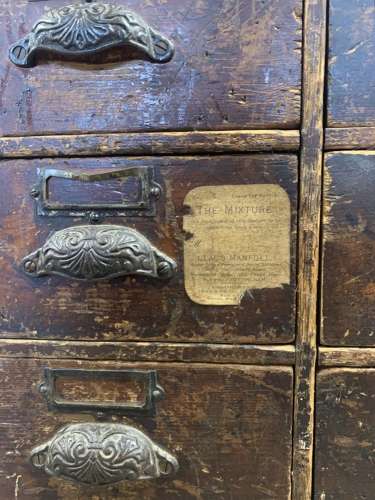 19TH CENTURY BANK OF DRAWERS
