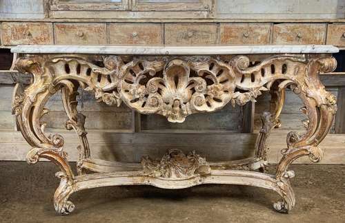 19TH CENTURY GILT WOOD ROCOCO CENTER TABLE