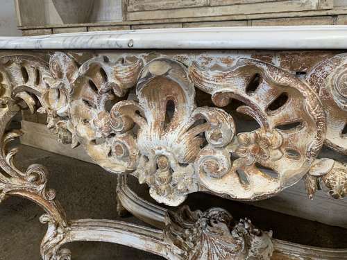 19TH CENTURY GILT WOOD ROCOCO CENTER TABLE