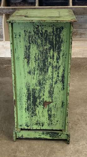 EARLY 20TH CENTURY CUPBOARD WITH WORN PAINT