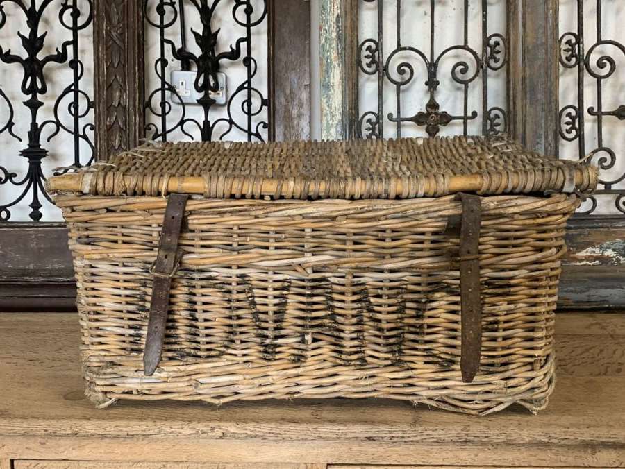 EARLY 20TH CENTURY WICKER BASKET