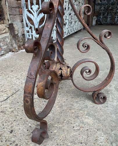 Gothic Revival Standard Lantern